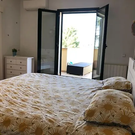 Villa Detached House With Pool Nearby Girona *